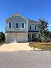 Building Photo - 14 Conifer Ct