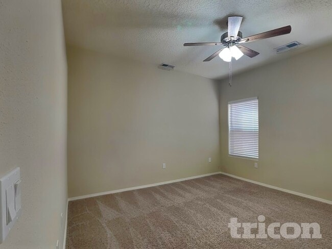 Building Photo - 981 Firewheel Ave SW