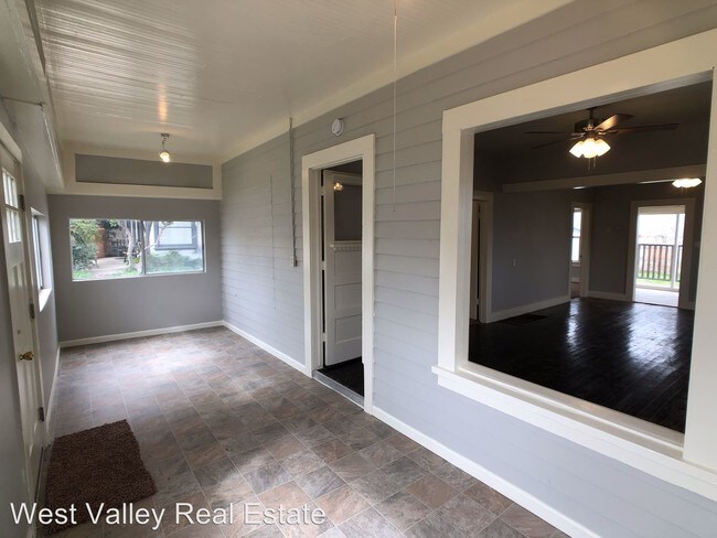 Building Photo - 2 br, 1 bath House - 416 D Street