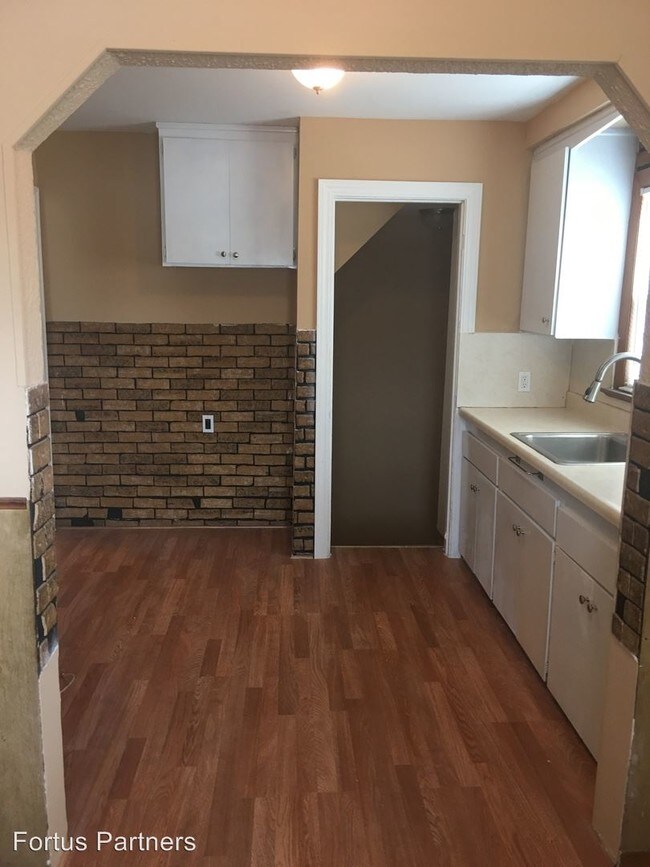 Foto del edificio - 21408 Syracuse Ave