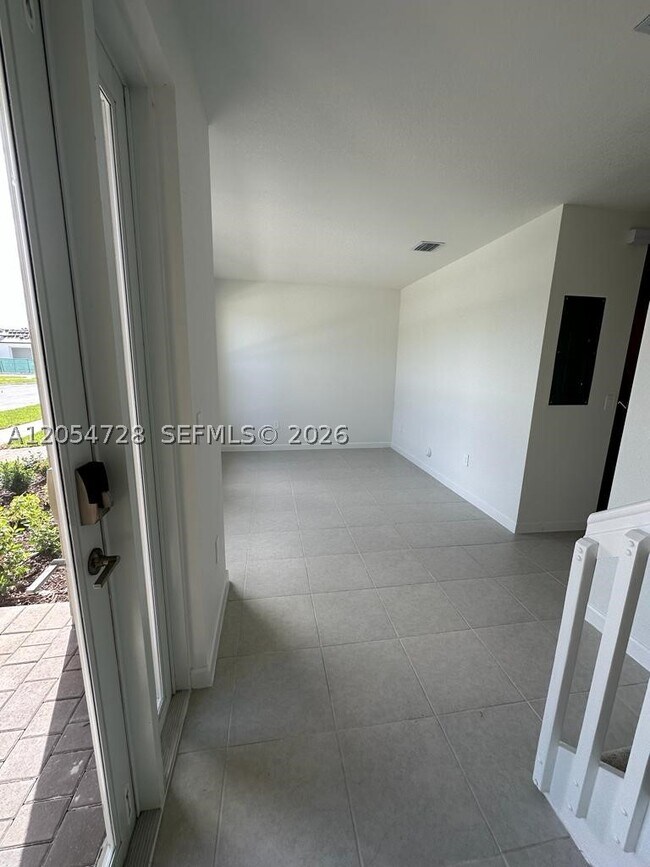 Building Photo - 26460 SW 148th Ct