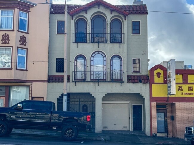 1427-1429 Taraval St - 1427-1429 Taraval St Apartment
