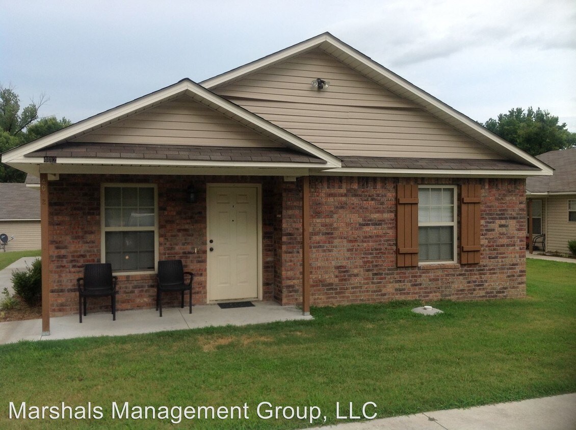 Foto principal - 2 br, 1 bath Apartment - 4012 N. 54'TH A-B