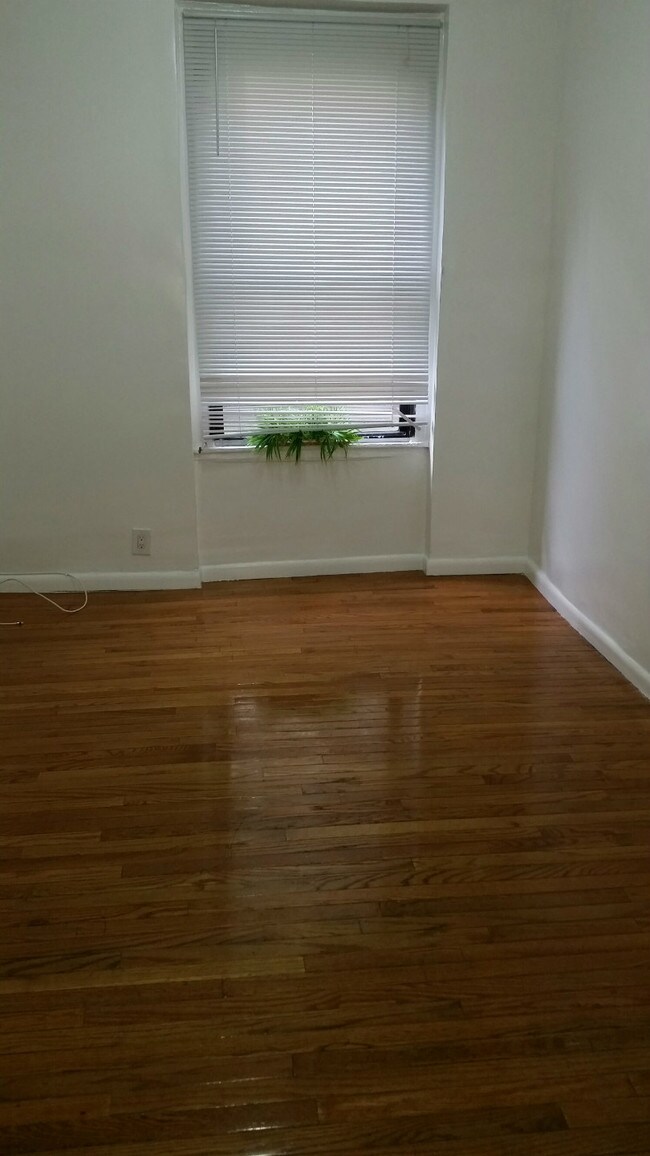 Foto del edificio - 2127 35th St