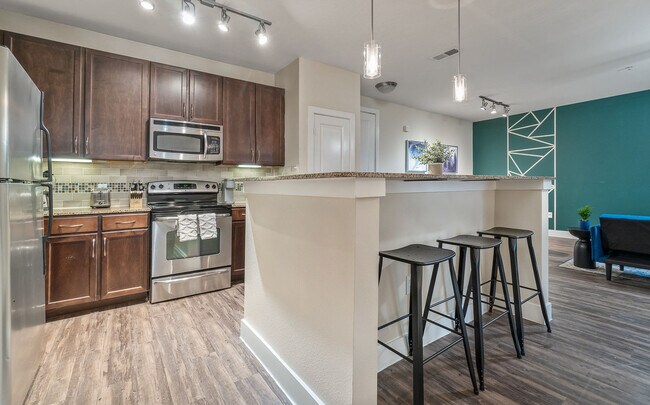 Building Photo - 13005 Meandering Way