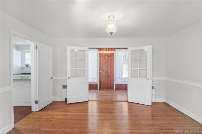 Building Photo - 81 Opper Rd