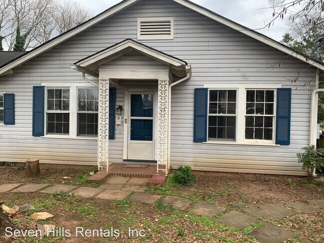 Building Photo - 3 br, 2 bath House - 3 Coral Avenue