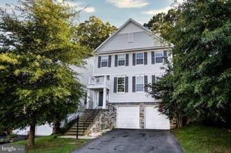 3401 Eagle Ridge Dr
