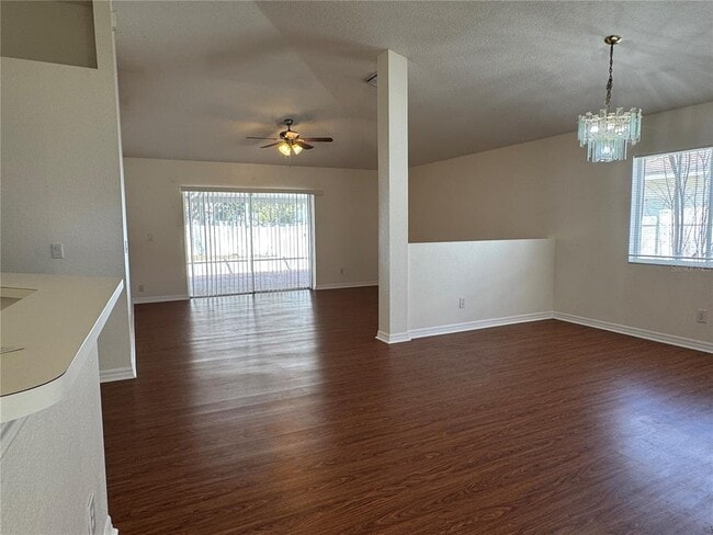 Building Photo - 210 Chardonnay Pl