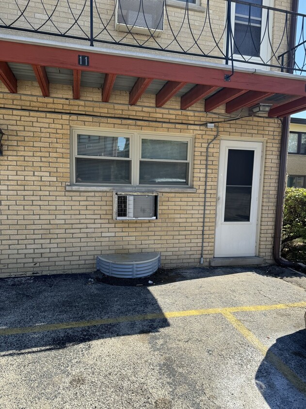 Primary Photo - 20 N King Arthur Ct