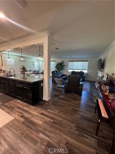 Foto del edificio - 16647 Key Lime Blvd
