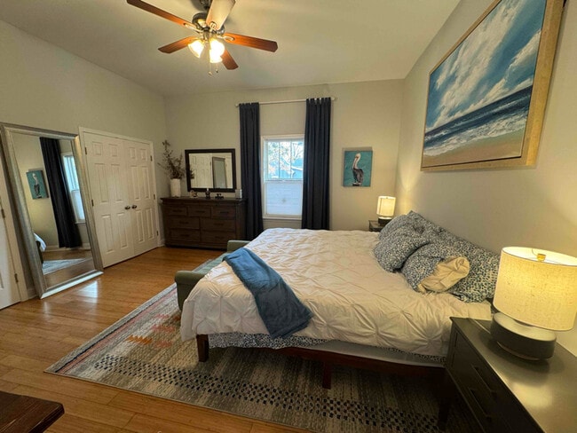 Photo - 1510 E Main St (Durham, NC) Apartment