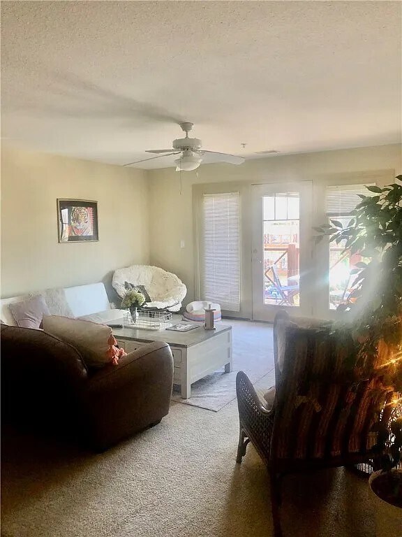 Foto del edificio - 1421 Gadwall Way