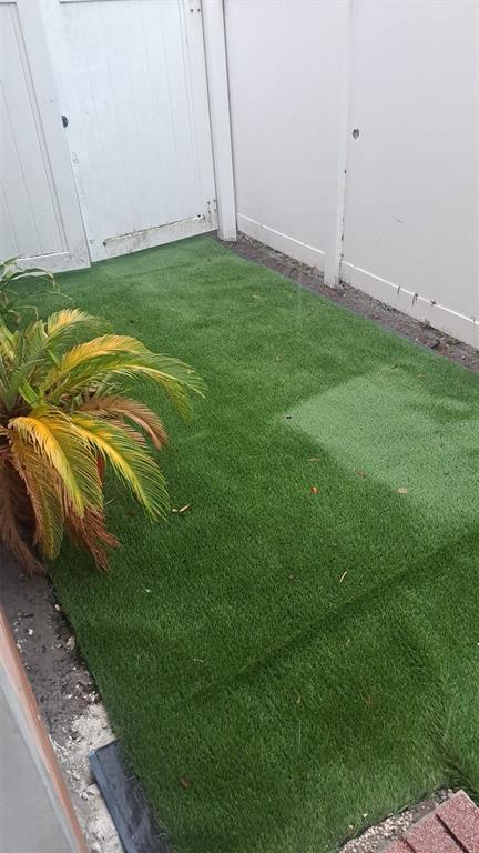 Foto del edificio - 1405 W Rambla St