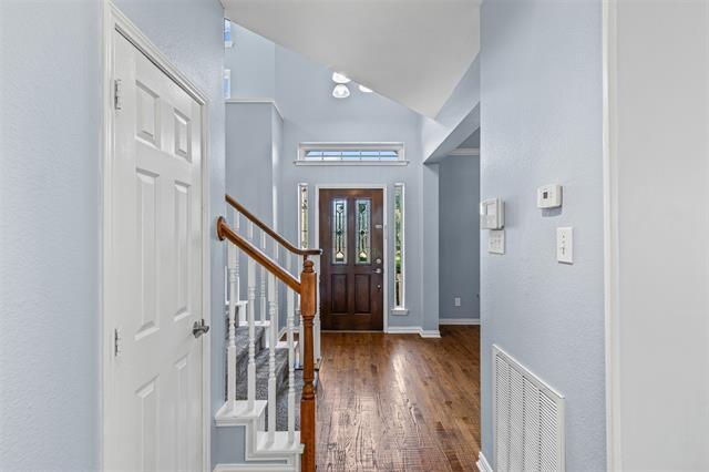 Building Photo - 7713 La Guardia Dr