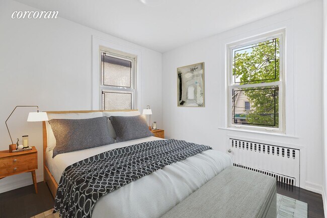 Foto del edificio - 928 E 26th St