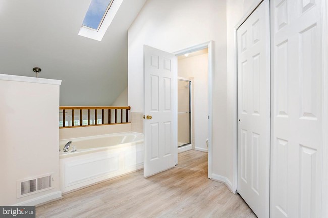 Building Photo - 8544 Harvest View Ct