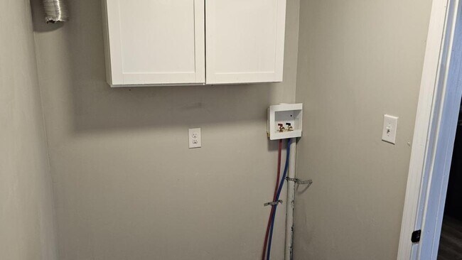 Foto del edificio - 126 W Scribner Ave