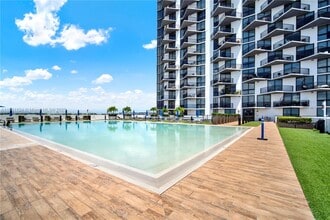 Building Photo - 5300 Paseo Blvd