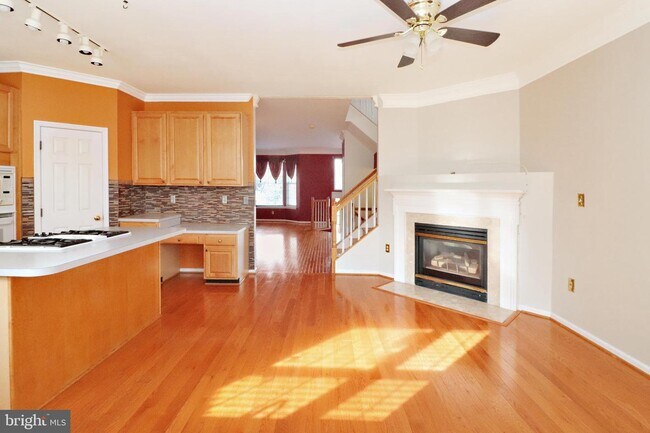 Foto del edificio - 8731 Farnham Way