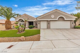 Building Photo - 9513 Villa Ridge Dr