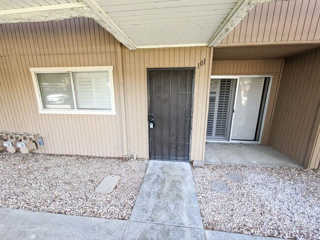 Foto del edificio - 1 Bedroom PS Villas 1 - Just Reduced!