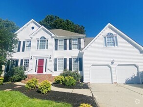 Building Photo - 700 Pleasant Way