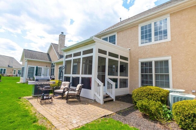 Building Photo - 4706 St Andrews Dr