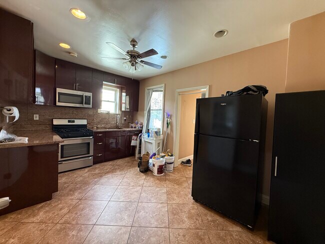 cocina - 6284 Austin St