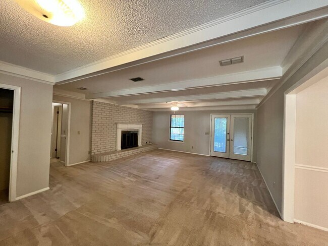 Building Photo - 3 br, 2 bath House - 307 Kuwe Trail