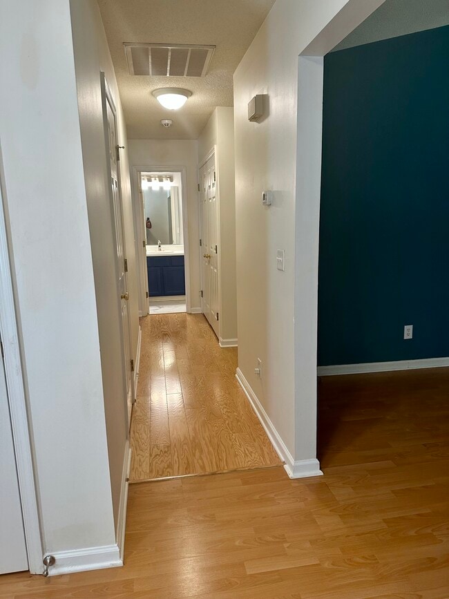 Hall Way - 7406 Merry Oaks Ct