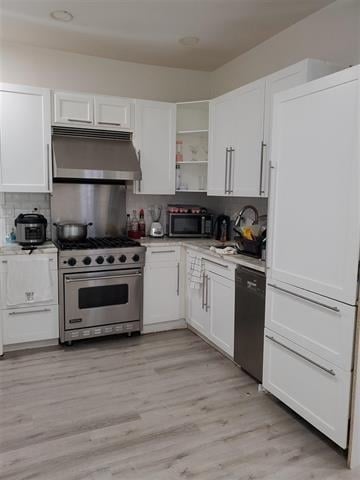 Foto del edificio - 215 Mallory Ave