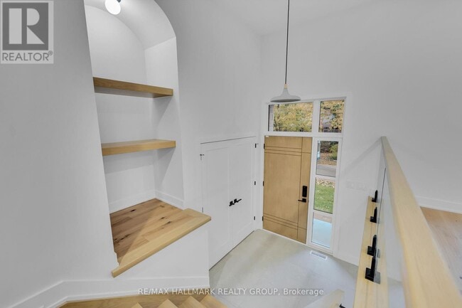 Building Photo - 479 Wentworth Ave