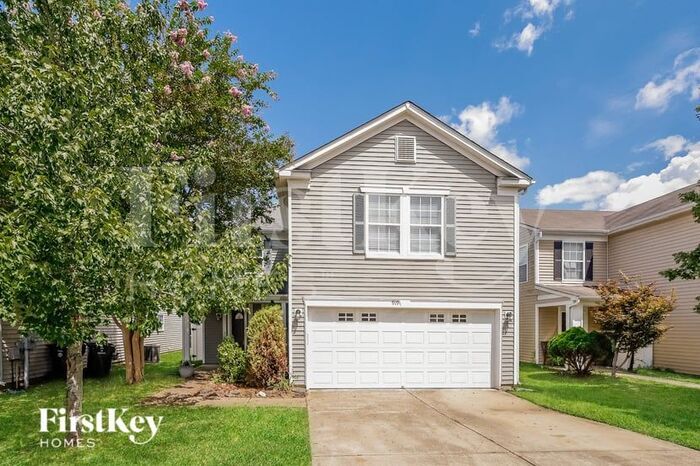 Primary Photo - 919 Littleton Dr