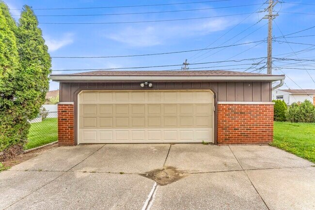 Foto del edificio - 14208 Sheldon Blvd