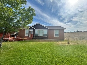 Building Photo - 5418 Sapphire Ridge Rd