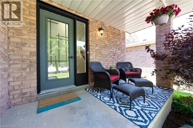 Building Photo - 141 Cunningham Dr