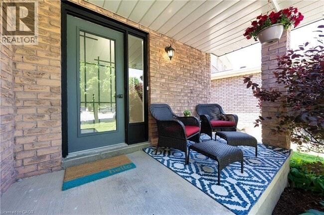 Photo du bâtiment - 141 Cunningham Dr