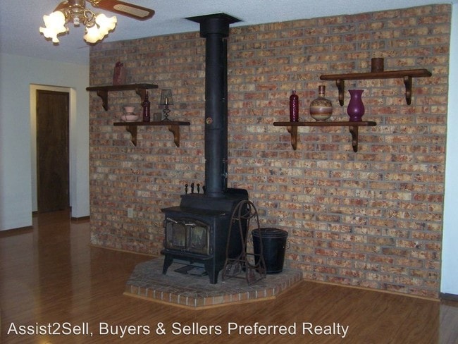 Building Photo - 3 br, 2 bath House - 1004 24th St