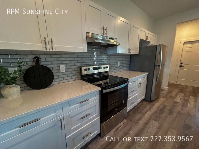 Building Photo - Stunning New Construction Home in Desirabl...