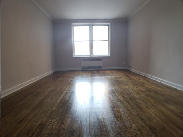 Primary Photo - 2200 Ocean Ave