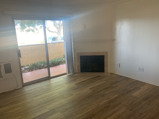 Foto del edificio - 212 Woodland Pkwy
