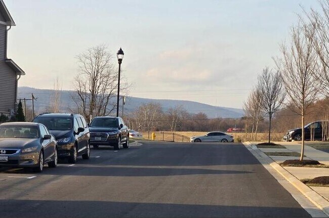 Foto del edificio - 6005 Calla Pl