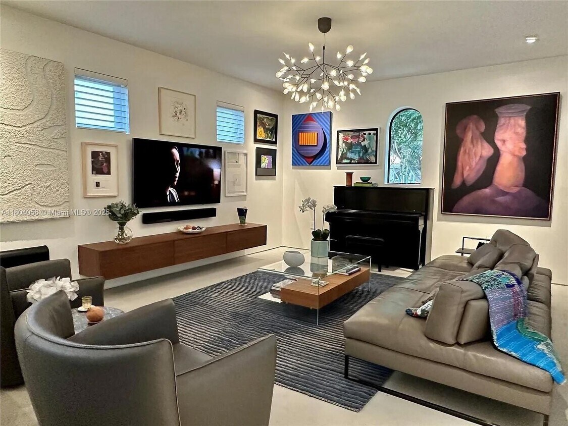 Foto principal - 455 Amalfi Ave
