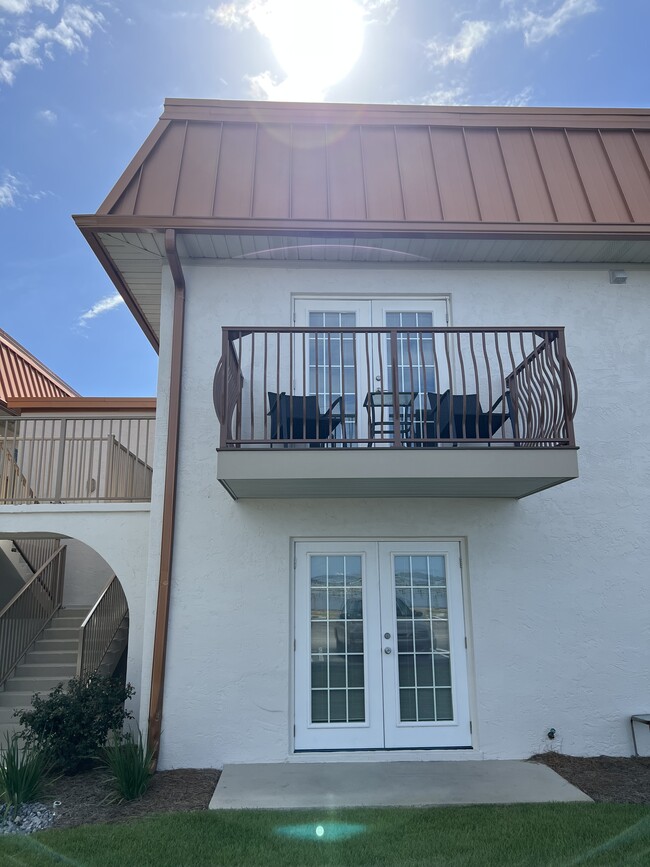 Balcony - 2100 W Beach Dr