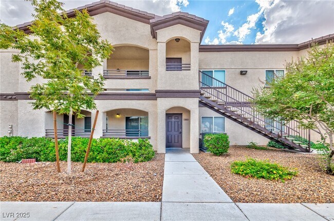 Foto del edificio - 2291 W Horizon Ridge Pkwy