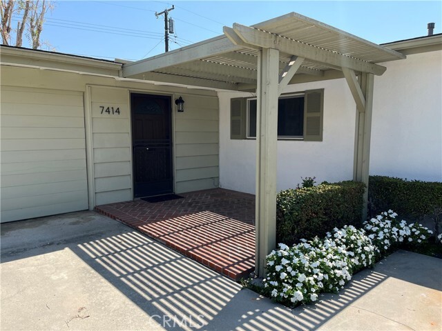 Building Photo - 7414 El Verano Dr