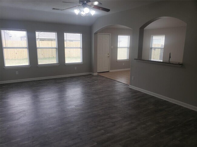 Foto del edificio - 3607 Fiorella Way