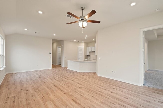 Building Photo - 204 Indian Shoal Dr