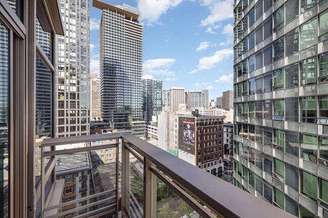 Foto del edificio - 2033 2nd Ave
